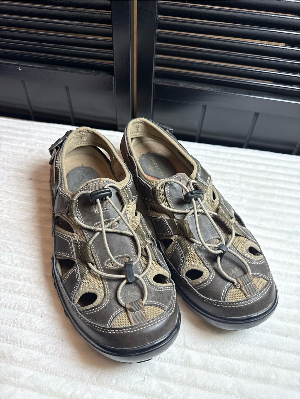Dockers Men's Olive and Taupe Outdoor Fisherman Sandals